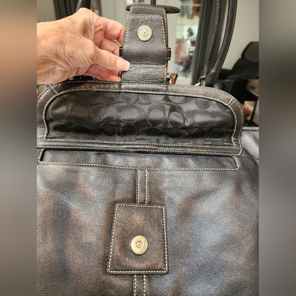 COACH Vintage 2004 Soho Soft Leather XL Carryall Tote Bag. Black K04S-5770 EUC - Picture 7 of 16